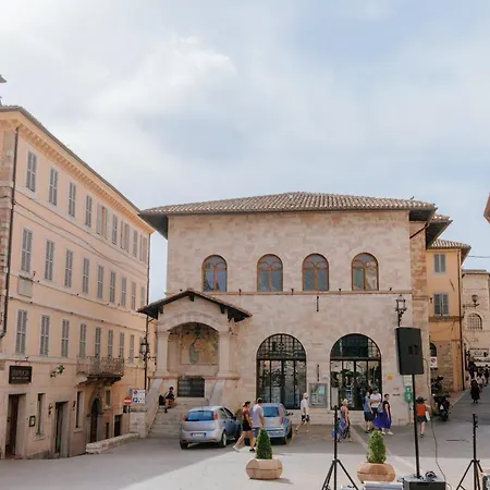 Casa Jasmine Con Balcone Panoramico E Super Centrale Assisi Exterior foto